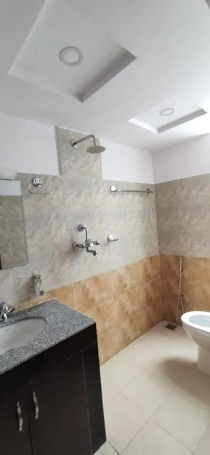 Hotel Pipal Tree Κατμαντού