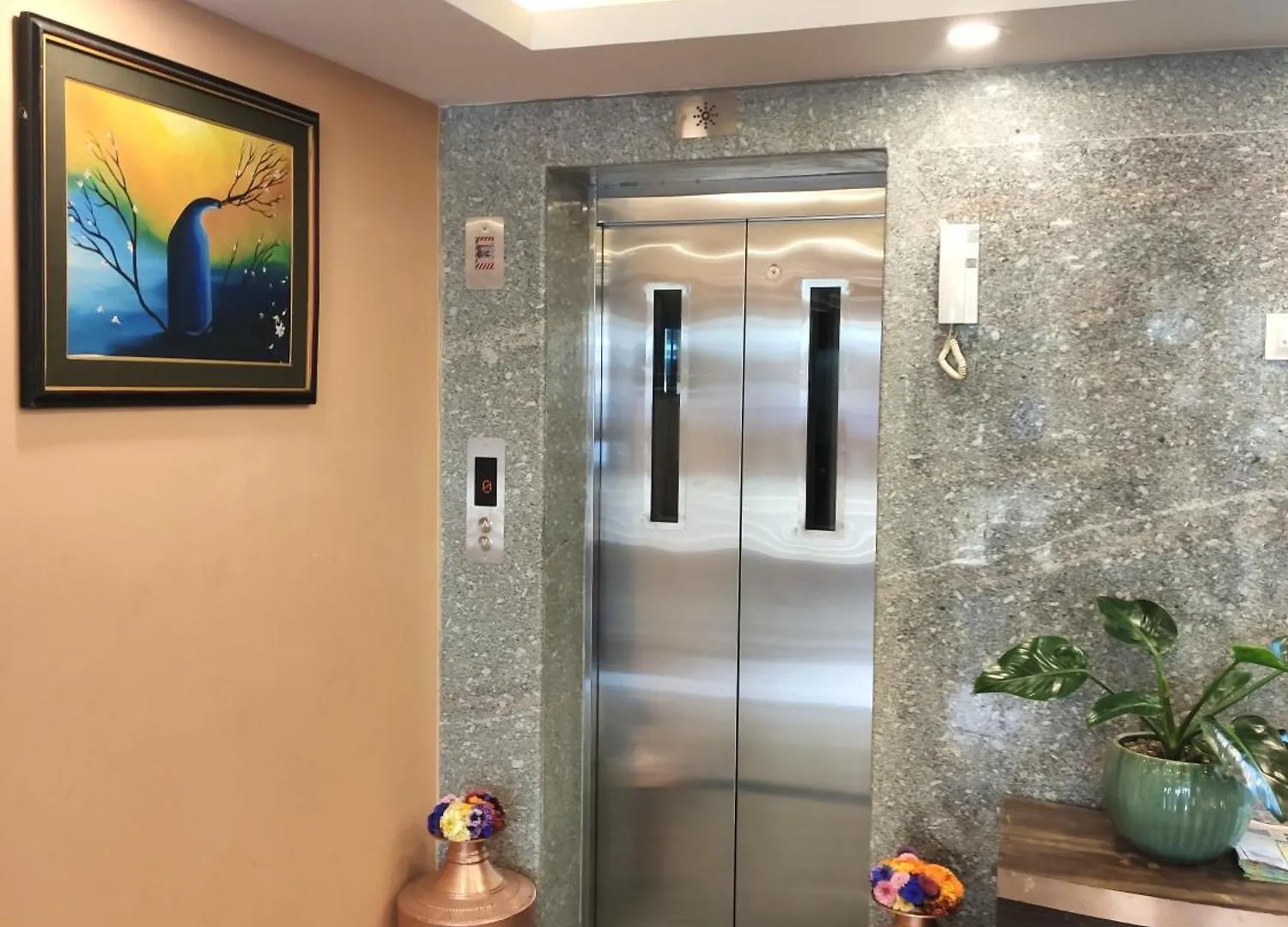 Hotel Pipal Tree Κατμαντού
